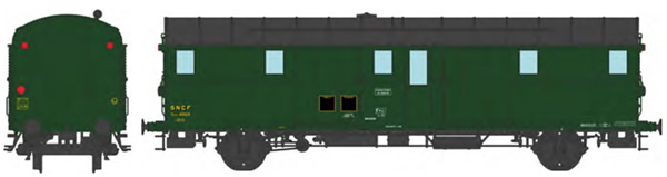 REE Modeles VB-314 - French SNCF OCEM 32 Luggage Van, black roof, green ends, 3 headligths South-West SNCF N°49808 Era I